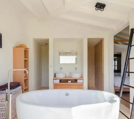 Villa Sleeps 14 Pool Air Con Wifi *